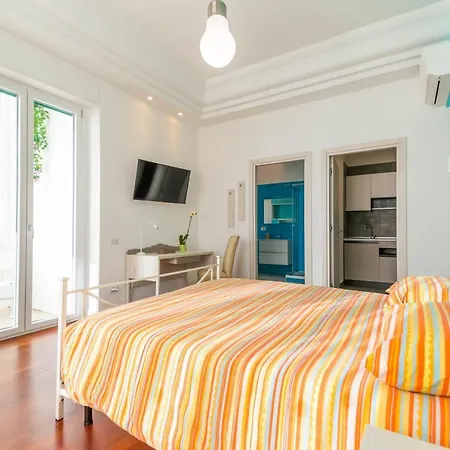 Panacea Oda ve Kahvaltı 4*